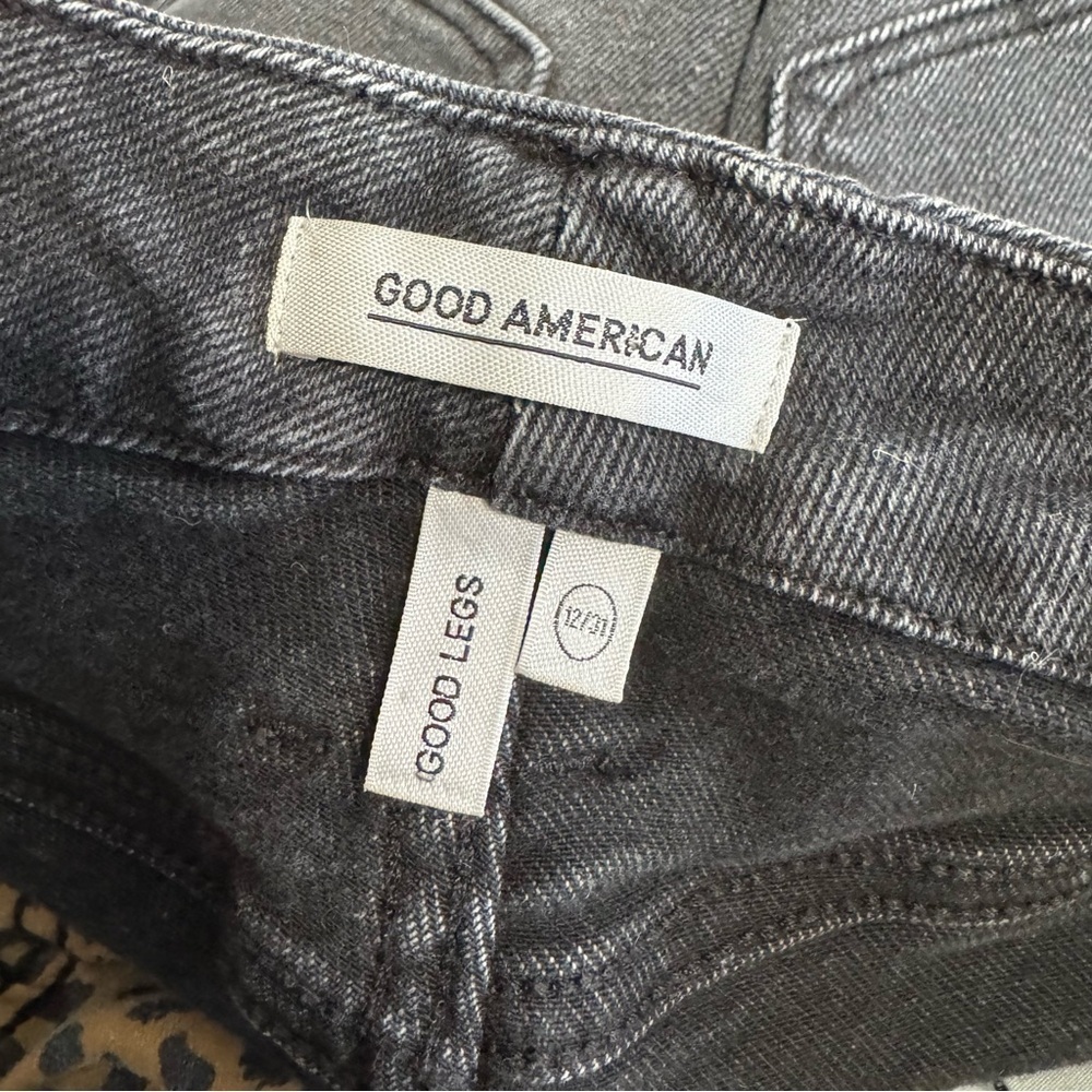 Good American Good Legs Jeans - Picture 5 of 6